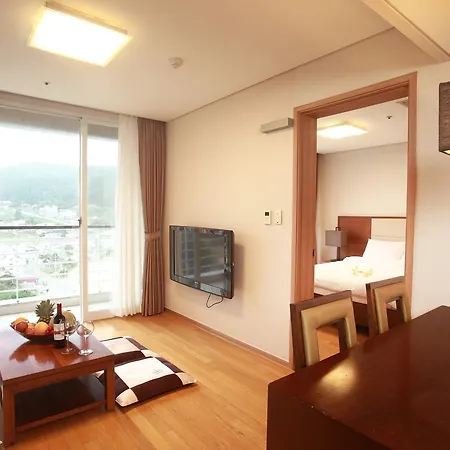 Hotel Riviera Geoje Exterior photo