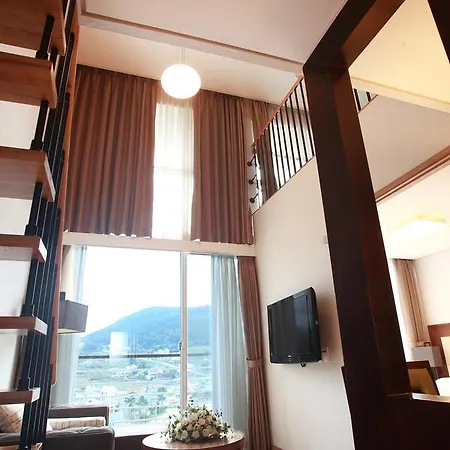 Hotel Riviera Geoje Exterior photo