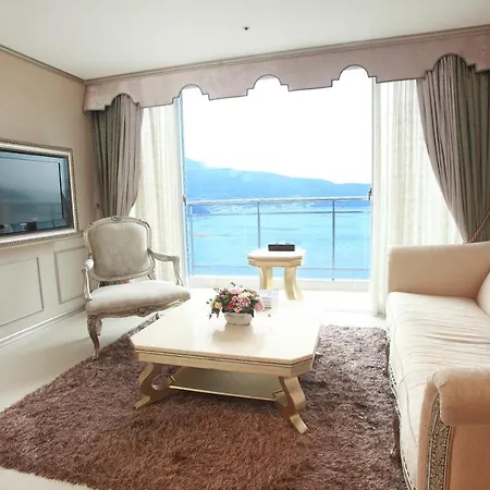 Hotel Riviera Geoje Exterior photo
