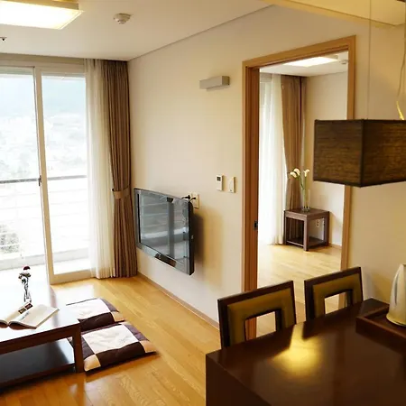 Hotel Riviera Geoje Exterior photo