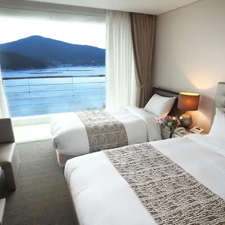 Hotel Riviera Geoje Exterior photo